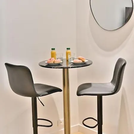 Chic Au Centre Du Sentier Apartamento